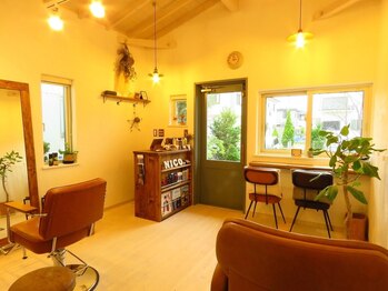 ニコヘアールーム(nico hair room)の写真/お客様との出逢いを大切に、今日だけじゃなく、”明日から”の髪型まで。あなたの専属Stylistがここに―*