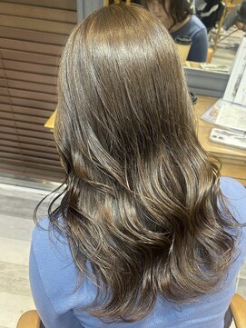 コル アサヒカワ(col asahikawa) 明るめオリーブベージュ