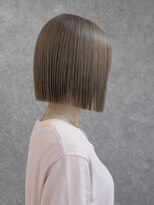 ヘルツ(Hz) グレージュ*タッセルボブ