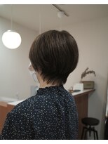 アン(awn)&nbsp;【くびれショート×ハイライトカラー】
