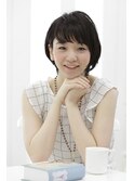 暗髪×大人可愛い×小顔耳掛けショート