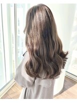 ナナローネス(nana loness)&nbsp;韓国風ヘア/艶髪/透明感カラー/ハイライト/ベージュ/渋谷美容室