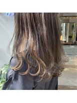 ホーム(HOME)&nbsp;グレージュ　イヤリングカラー　ベージュ