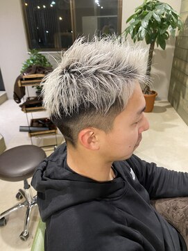 アクトワン(Act.1) ホワイト＋ショート