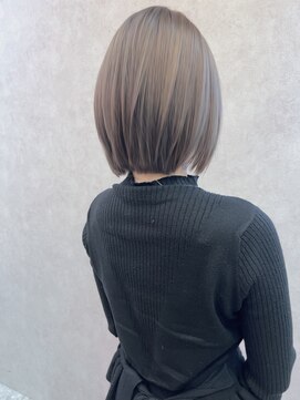 ロンド レア 天神大名店(Lond Le’a) ダブルカラー/インナーカラー/イヤリングカラー/前髪カット/大名