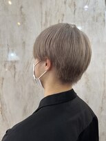 ラビス(Lovis)&nbsp;ハッシュカット/フルバング/似合わせカット/レッドブラウン