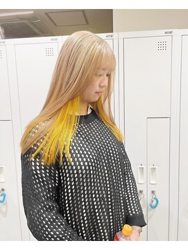 エン(eNN) ミルクティーベージュからのインナーカラー/イエローカラー