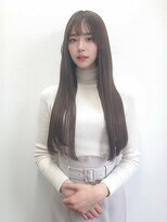 リノ 金山(Rino) デザインカラー/レイヤーカット/ウェットヘア/オリーブベージュ