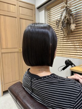 トットファム(tot.fam.) 【t o t . f a m.】縮毛矯正×ミニボブ☆