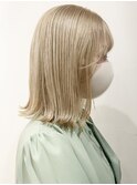 切りっぱなしボブブロンドベージュミルクティーベージュミニボブ