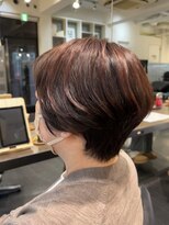 エムプラス 二子玉川(Mplus)&nbsp;◎女性らしい丸みとタイトな襟足のマッシュショート◎ Mplus鹿嶋