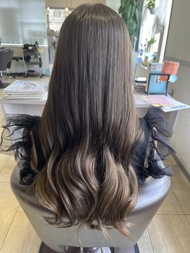 オッジ ヘアー 深谷店(Oggi Hair) アッシュベージュ 10月