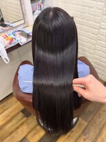 ファミーユ(famille)&nbsp;〈famille〉シルク縮毛矯正+ダメージ補修トリートメント