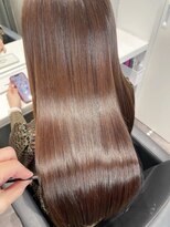 ヴィズバイエリーツ(vizz by elyts)&nbsp;ピンクブラウン/髪質改善トリートメント/ケアカラー/北谷