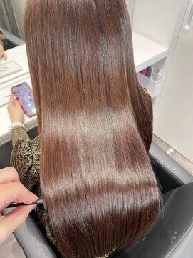 ヴィズバイエリーツ(vizz by elyts) ピンクブラウン/髪質改善トリートメント/ケアカラー/北谷