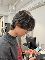 オゼル(OZEL) 【センターパートマッシュ】抜け感×色気を纏う上品メンズカット