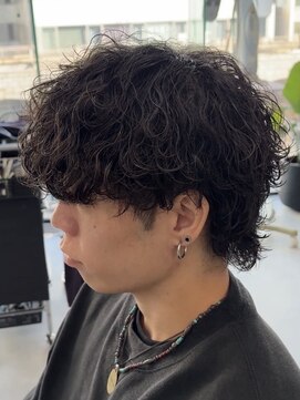 ゴート(GOATO) 波巻きプードルパーマ マッシュウルフ 鹿児島メンズ