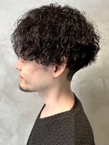 ディスイズバーバーサード(THIS IS BARBER 3rd) ツイスパ ハードパーマ ツーブロックマッシュ 黒髪 20代