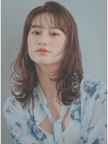 レジュアル(RESSUAL)&nbsp;カーキグレージュ　ボブ　大人かわいい　フェザーバング