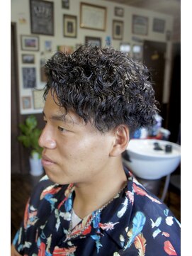 ヴェナ(VeNA) マッシュパーマ