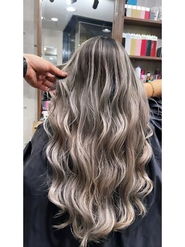 ラフ(LAFF) #黒髪#ボブルフ#ネビージュ#小顔#ワンレン