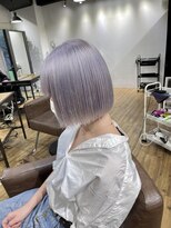 ホワイトベージュ　ハイライト　インナーカラー　ケアブリーチ