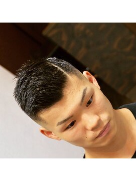 リット(Lit) スキンフェード×ハードパート<笹塚> <代田橋>