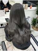アッシュグレージュ ダークグレー 透明感カラー