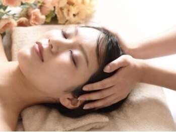 ヴォーチェ フォーヘアー(VOCE for hair)の写真/「髪質改善＋頭皮ケア」が期待できる本格バリ式ヘッドスパ！毎月リピート多数の人気メニュー◎