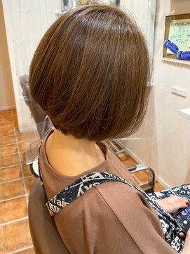 アウラ(AULA) 【74.ショートカット・ボブ×白髪染め】縮毛矯正も人気