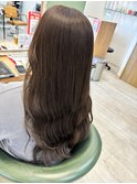 アッシュグレージュ