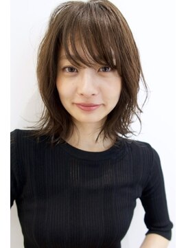 エノウ(enow) 大人可愛いナチュラルレイヤー enow赤坂