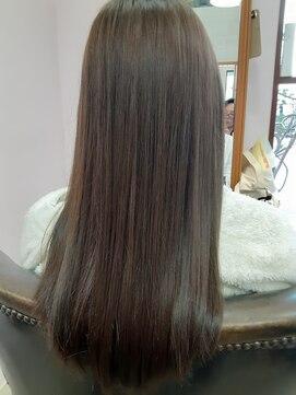 アズヘアー ラペ 三日市店(A'z hair LAPAIX) ブリーチ無しグレージュカラーのストレートヘア