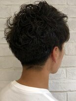 コム(com by neolive)&nbsp;ナチュラルパーマ　メンズスタイル2