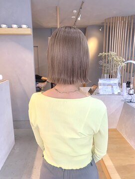 ミー(mii) 【mii】ハイトーン/切りっぱなしボブ