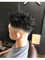 バーバーショップ カズー BARBER SHOP KA-ZOO&nbsp;ツイストパーマにスキンフェード