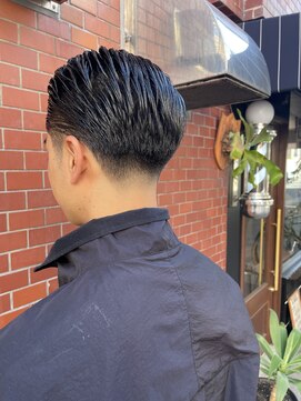 カムレイドフォーライフ(COMRADE 4 LIFE) 担当西村　テーパーフェード