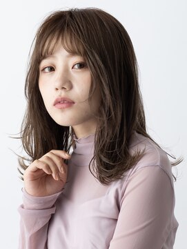 バロンフェム(baLon.fem) 透け感ベージュで外ハネカール【stylist 園田】