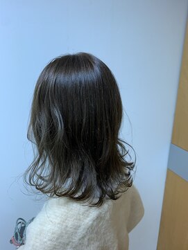 クロエ バイ ラヴィズム 小針店(CLOE by LUVISM) ミディアムレイヤー