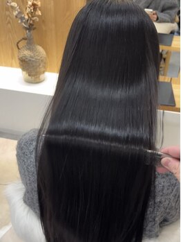 エアヒール(AIR HEAL)の写真/【東三国駅すぐ】髪質や癖の強さに合わせて薬剤をチョイス。最小限のダメージでまとまりやすい髪質に♪