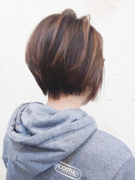 フロール(Flor) 【Flor_戸塚】＊大人ショート＋ハイライトベージュ＊