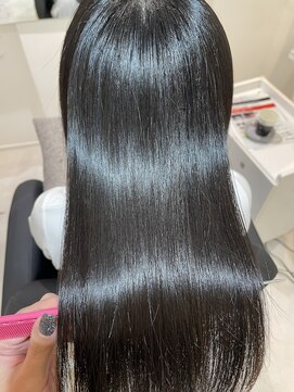 エミュスト(Emuest) 髪質改善ストレート