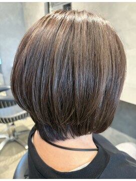 ユウシヘアー(Yushi Hair) 前下がりショートボブ