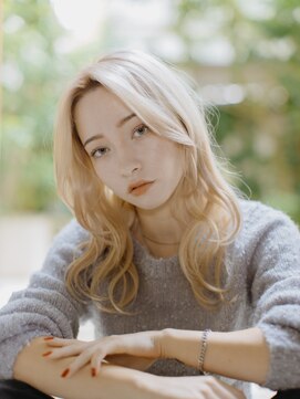 シンシ(Cinci) ハイトーン韓国風ヘア