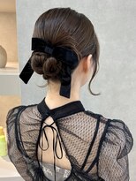 ヴィサージュアクト(VISAGE a.c.t) 上品で可憐なブラックリボンアレンジ