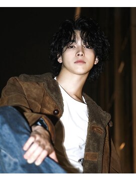 ゴールドシブヤ(GOALD SHIBUYA) センターパートウルフ