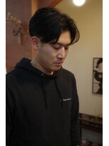 エディ(Edy)&nbsp;メンズセンターパート刈り上げカルマヘア韓国ヘア眉毛カット岡山