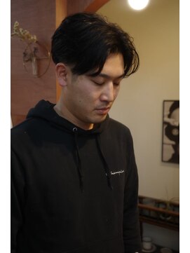 エディ(Edy) メンズセンターパート刈り上げカルマヘア韓国ヘア眉毛カット岡山