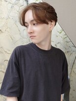 ノラ シブヤ(NORA)&nbsp;ショートセンターパートテーパーフェードニュアンスパーマ短髪