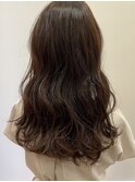 ダークベージュ×艶ゆるふわ小顔パーマ